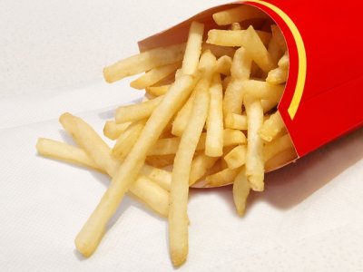 赤いポテトケース